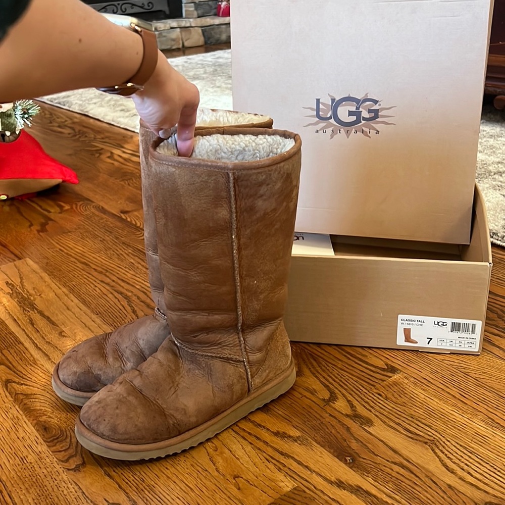 Womens chestnut brown tall Ugg boots size 7